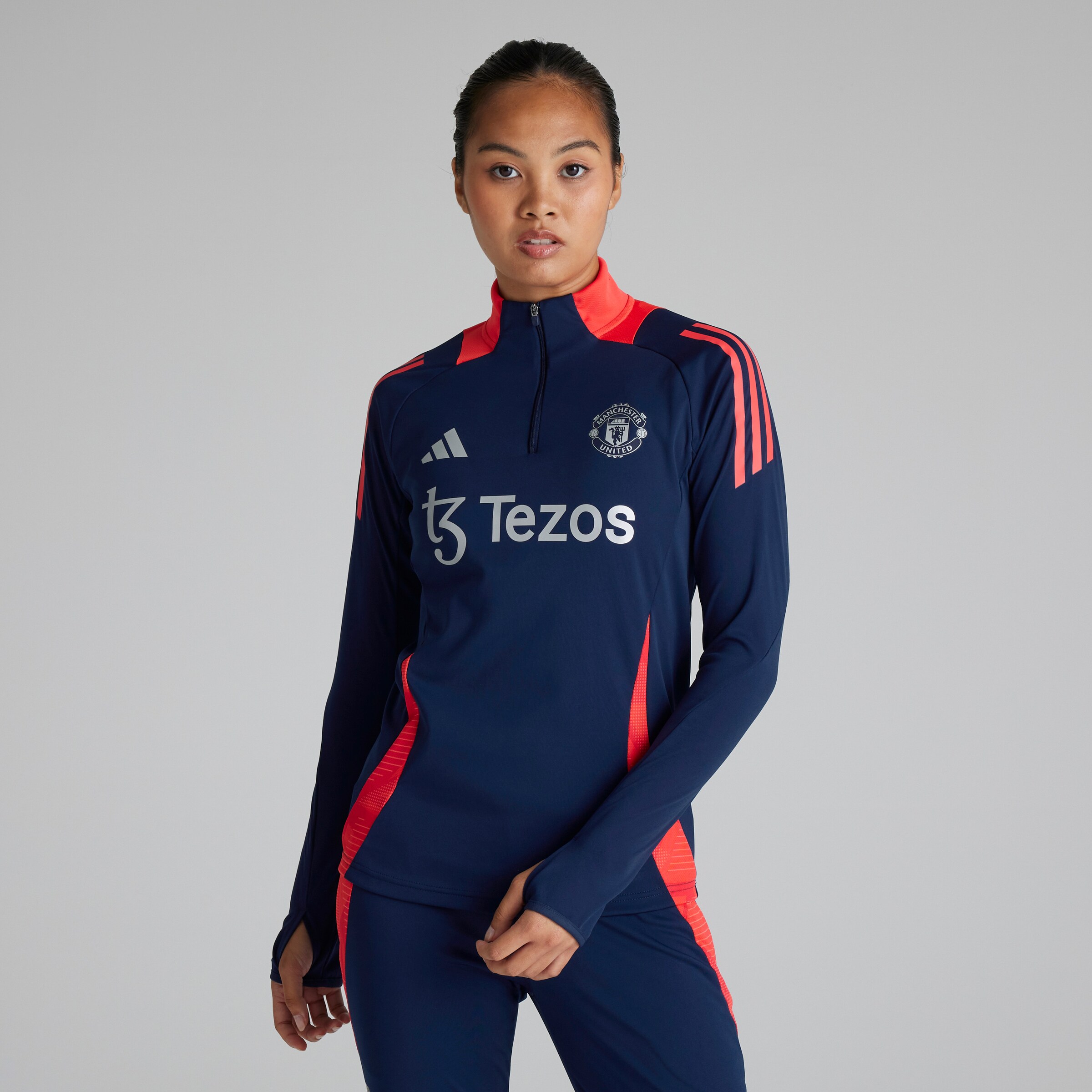 アディダス Adidas 【 Manchester United Training Shirt 2025 Womens Women 】 レディース Beige adidas Womens Manchester United Training Shirt 2025